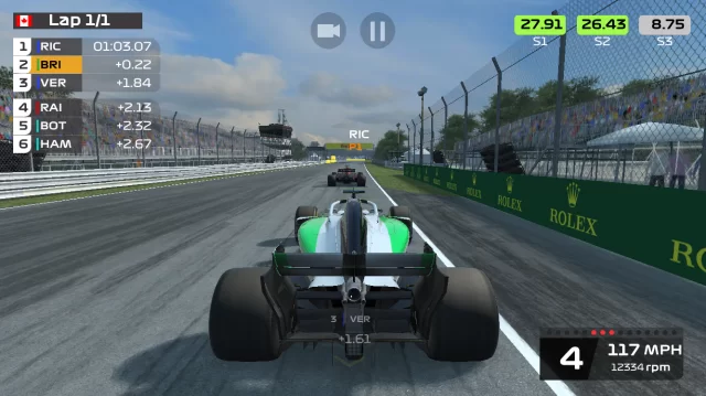 f1-mobile-racing-ios-review-screenshot-driving-down-the-finishing-straight_png_640